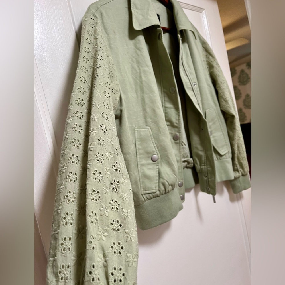 7 For All Mankind Green Bomber Jacket NWOT - Picture 3 of 6